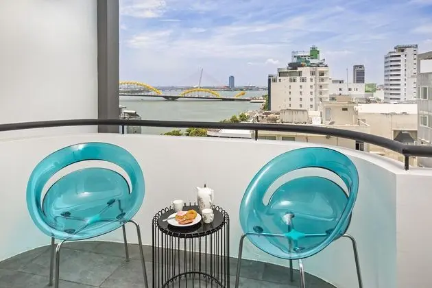 Premier Tek Büyük Yataklı Oda, Balkon, Nehir Manzaralı