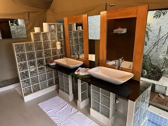 Luxury Çadır, Birden Çok Yatak, Küvet, Deniz Manzaralı (African Safari)