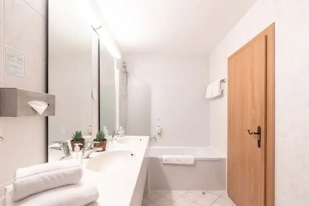 Classic Tek Büyük Yataklı Oda