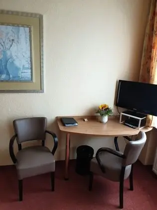 Basic Tek Büyük veya İki Ayrı Yataklı Oda