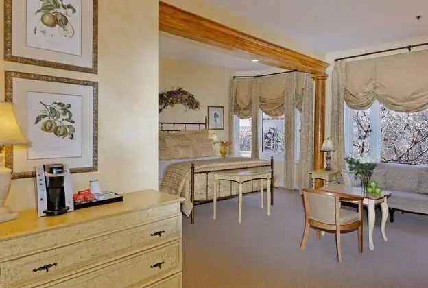 Sausalito Suite ADA 201