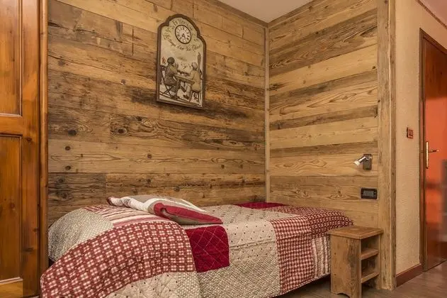 Comfort Tek Büyük veya İki Ayrı Yataklı Oda, Balkon