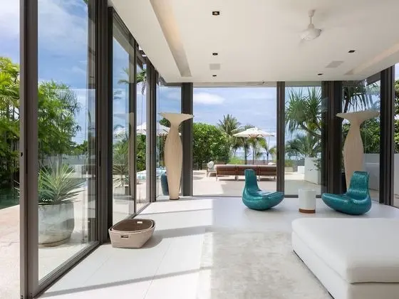 Villa Aqua