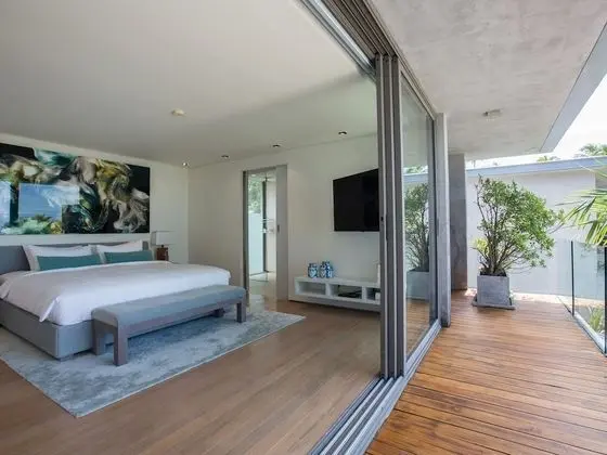 Villa Aqua
