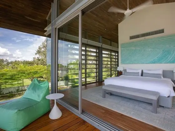 Villa Aqua