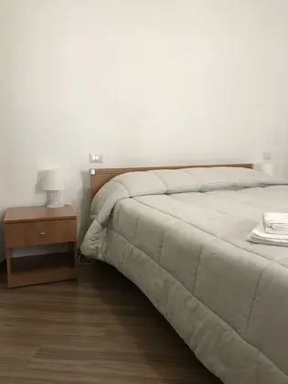 Classic Oda, 1 Büyük (Queen) Boy Yatak