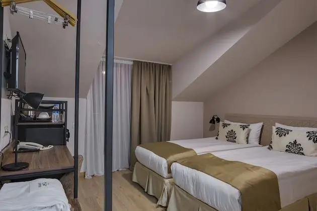 Standard Tek Büyük veya İki Ayrı Yataklı Oda, 1 Yatak Odası, Balkon, Dağ Manzaralı