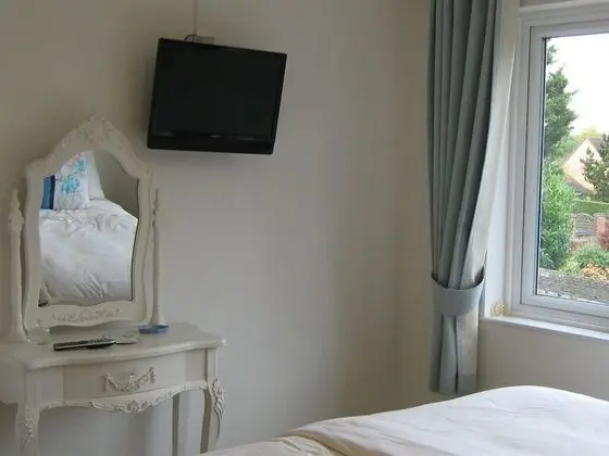 Tek Büyük Yataklı Oda, Banyolu/Duşlu (with separate Shower-Sav)