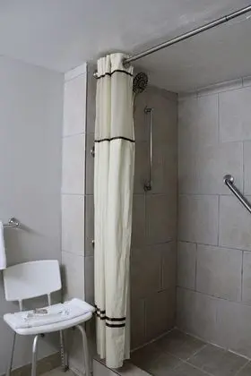 Standard Oda, 1 En Büyük (King) Boy Yatak