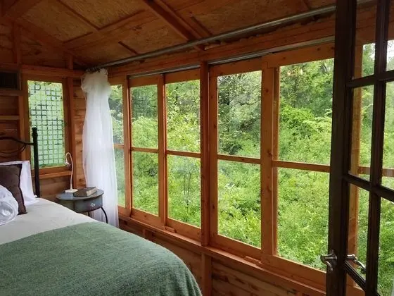 Romantic Ağaç Ev, Birden Çok Yatak, Sıcak Su Havuzu, Park Manzaralı