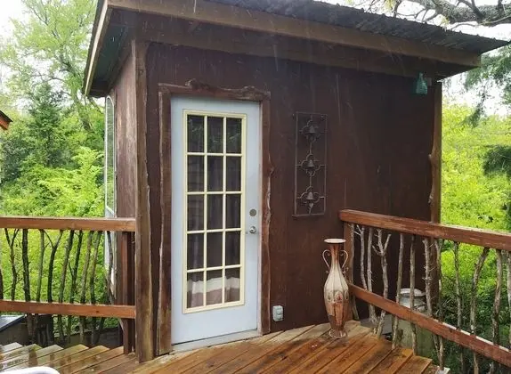 Romantic Ağaç Ev, Birden Çok Yatak, Sıcak Su Havuzu, Park Manzaralı