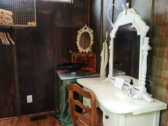 Romantic Ağaç Ev, Birden Çok Yatak, Sıcak Su Havuzu, Park Manzaralı