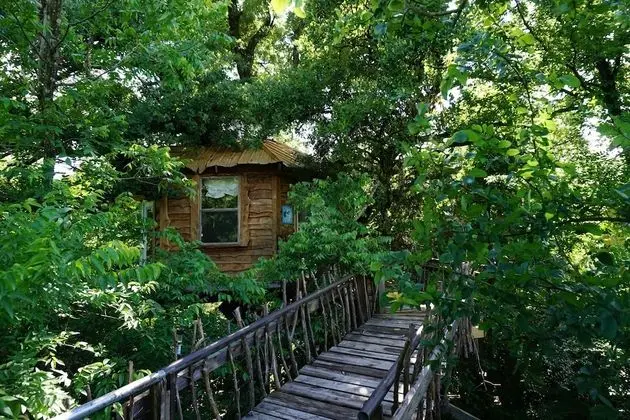 Romantic Ağaç Ev, Birden Çok Yatak, Sıcak Su Havuzu, Park Manzaralı