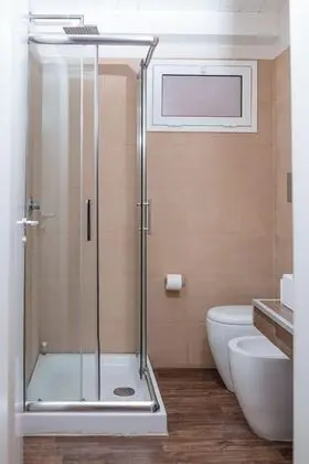 Comfort Tek Büyük veya İki Ayrı Yataklı Oda, 1 En Büyük (King) Boy Yatak