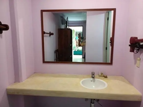 Üç Kişilik Oda