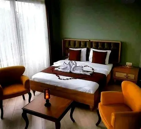 Standart Oda, Deniz veya Kara Manzaralı, Fransız Balkonlu