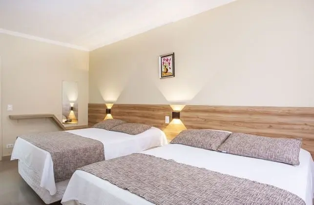 Deluxe Dört Kişilik Oda