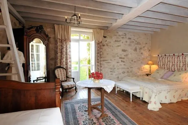 Tek Büyük Yataklı Oda, Sigara İçilmez (Fleurs des champs)