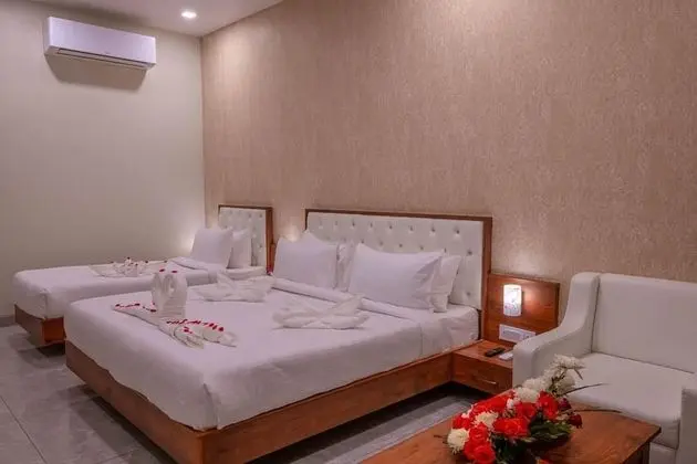 Deluxe Üç Kişilik Oda