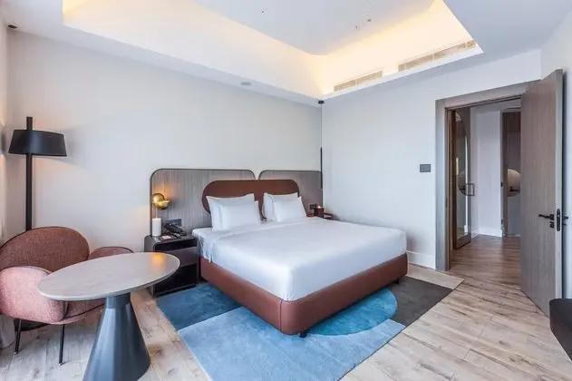 Junior Suite with Balcony, Canal View