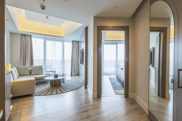 Junior Suite with Balcony, Canal View
