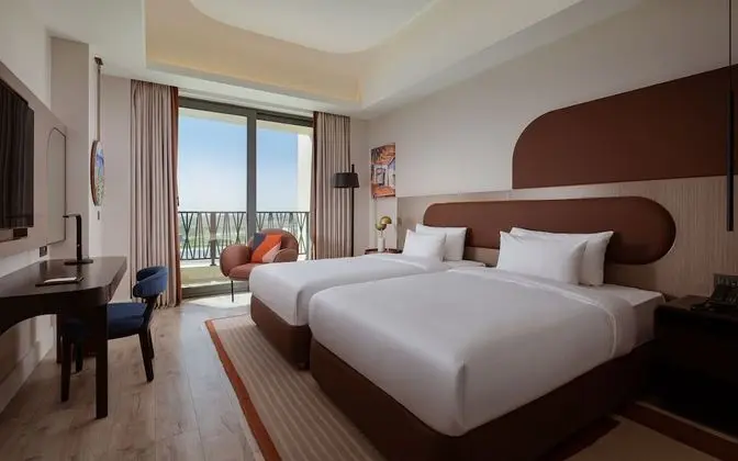 Standard Room with Balcony, Canal View
