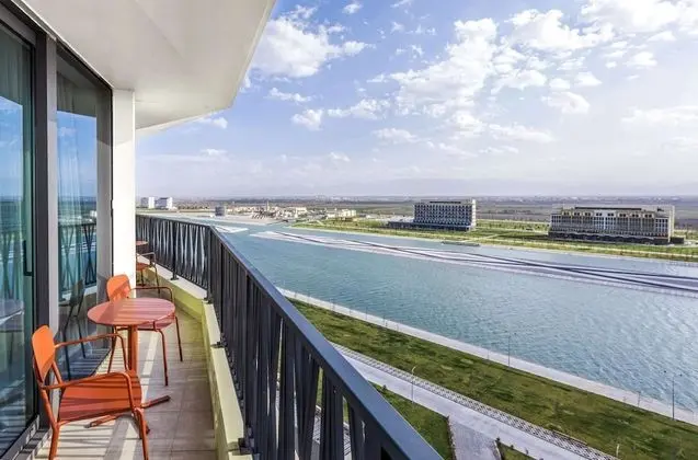 Standard Room with Terrace, Canal View