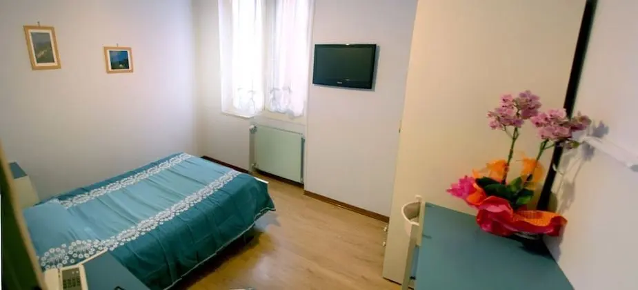 Tek Kişilik Oda, Deniz Manzaralı