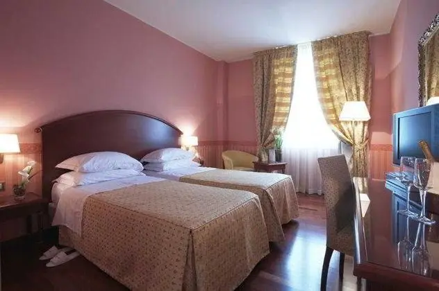 1 Çift Kişilik Veya 2 Tek Kişilik Yatak Comfort