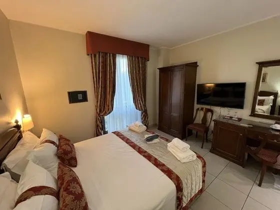 Standard Tek Büyük veya İki Ayrı Yataklı Oda