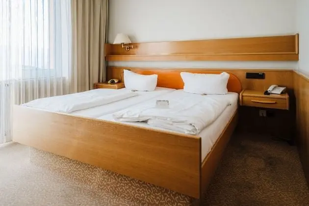 Tek Büyük Yataklı Oda, Balkon