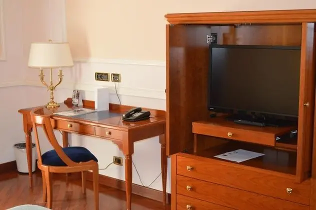 1 Çift Kişilik Veya 2 Tek Kişilik Yatak Deluxe