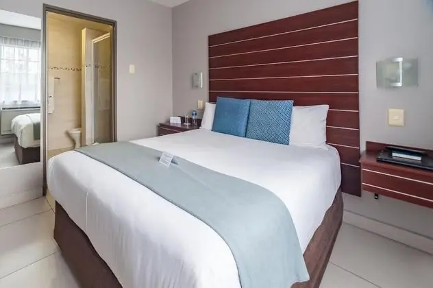 Standard Tek Büyük Yataklı Oda