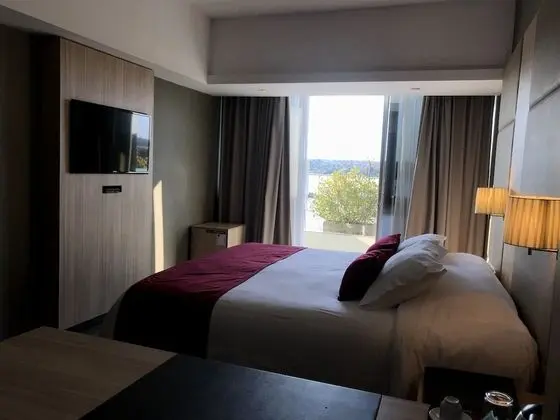 Superior Tek Büyük Yataklı Oda