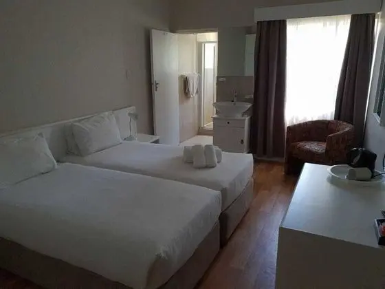 Oda, 2 Çift Kişilik Yatak