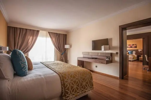 Oda, 1 En Büyük (King) Boy Yatak, Havuz Manzaralı (Prestige)