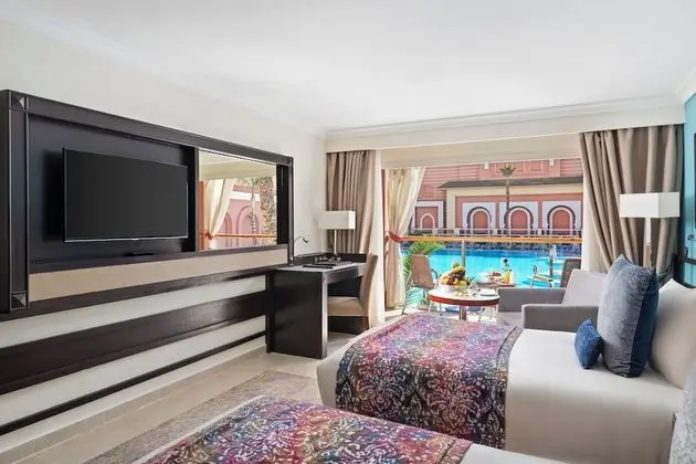 Oda, 1 En Büyük (King) Boy Yatak, Havuz Manzaralı (Prestige)