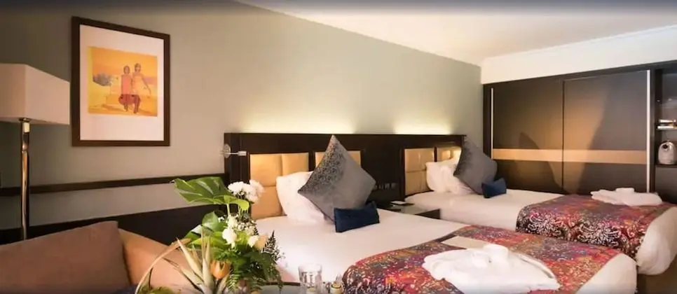 Oda, 2 Tek Kişilik Yatak, Havuz Manzaralı