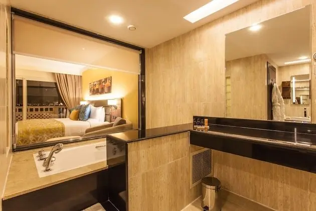 Suite Prestige a une chambre-Vue Piscine