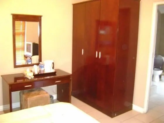 Oda, 1 Yatak Odası, Engellilere Uygun, Buzdolabı