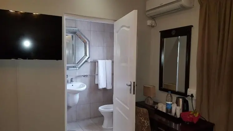 Oda, 1 Yatak Odası, Engellilere Uygun, Buzdolabı