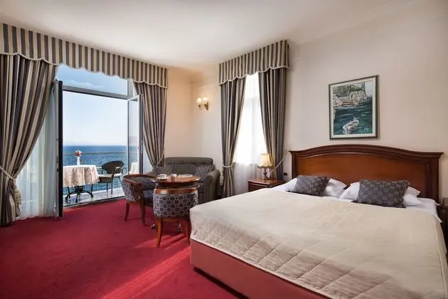 Superior Tek Büyük Yataklı Oda, Balkon, Deniz Manzaralı