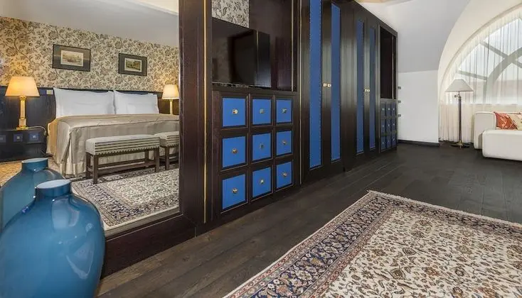 Senior Süit, 2 Banyolu, Bahçe Manzaralı