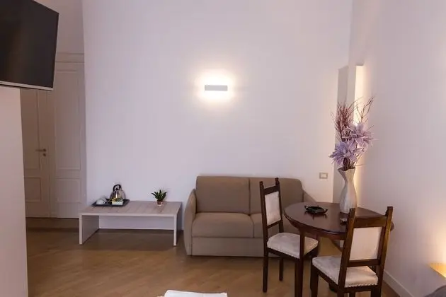 Romantic Tek Büyük Yataklı Oda, 1 Büyük (Queen) Boy Yatak ve Çekyat