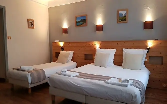 Standard Üç Kişilik Oda