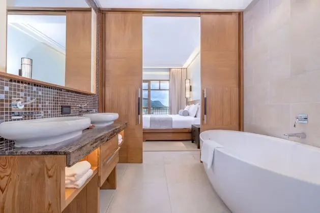 Savoy Junior Suite with balcony