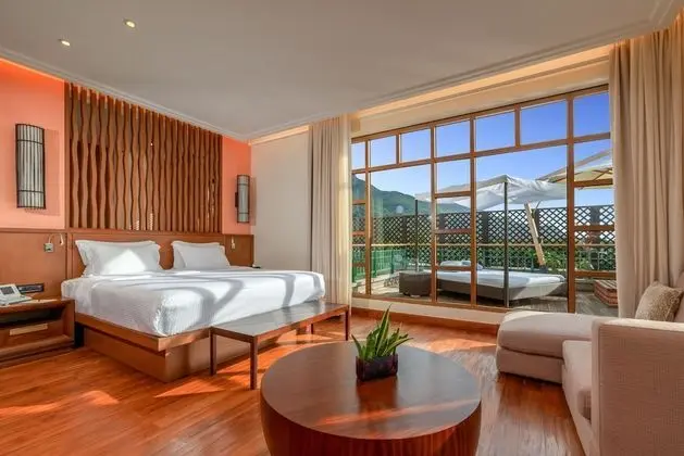 Savoy Penthouse with Panoramic view and Outdoor Jacuzzi