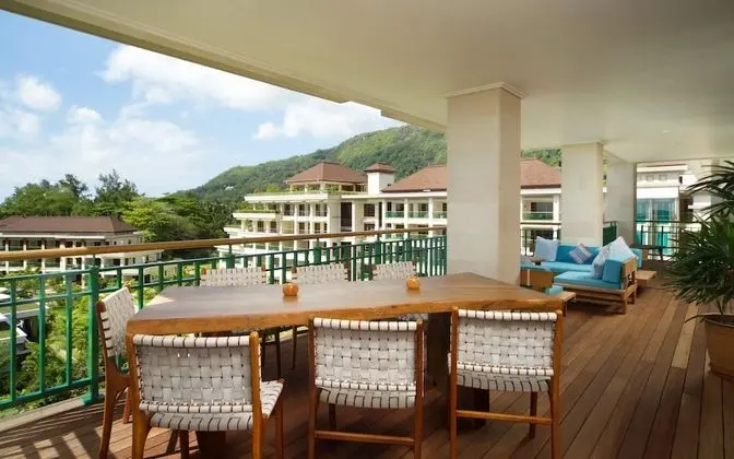 Savoy Penthouse with Panoramic view and Outdoor Jacuzzi