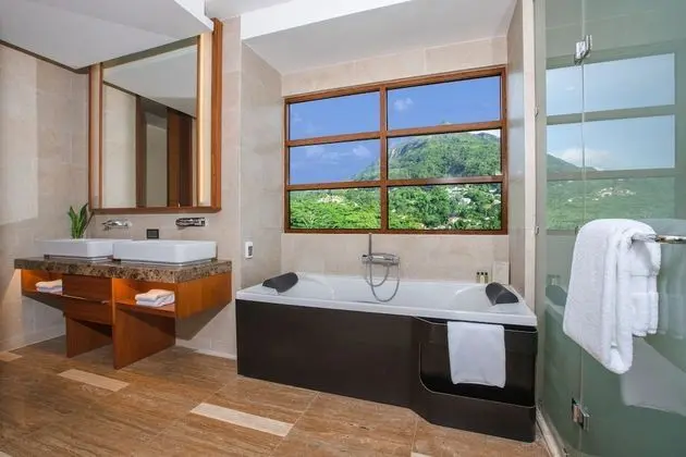 Savoy Penthouse with Panoramic view and Outdoor Jacuzzi
