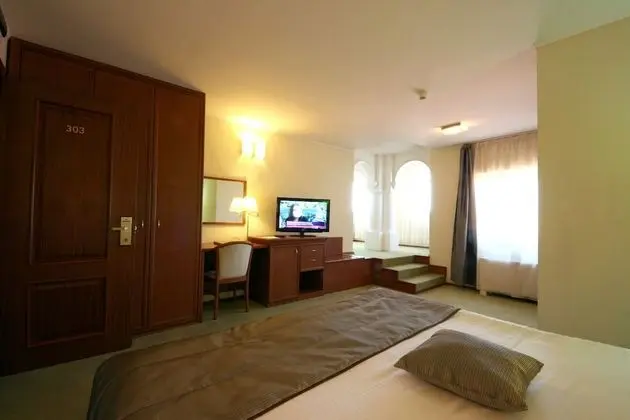 Tek Büyük Yataklı Oda, Balkon